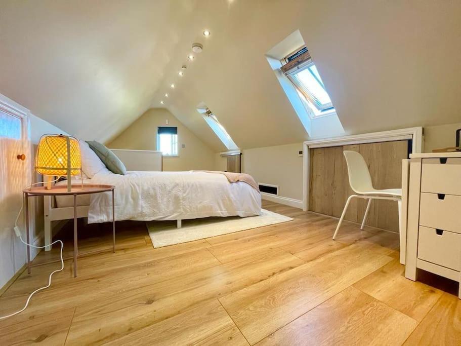The Little Gable Apartment Wavendon Luaran gambar