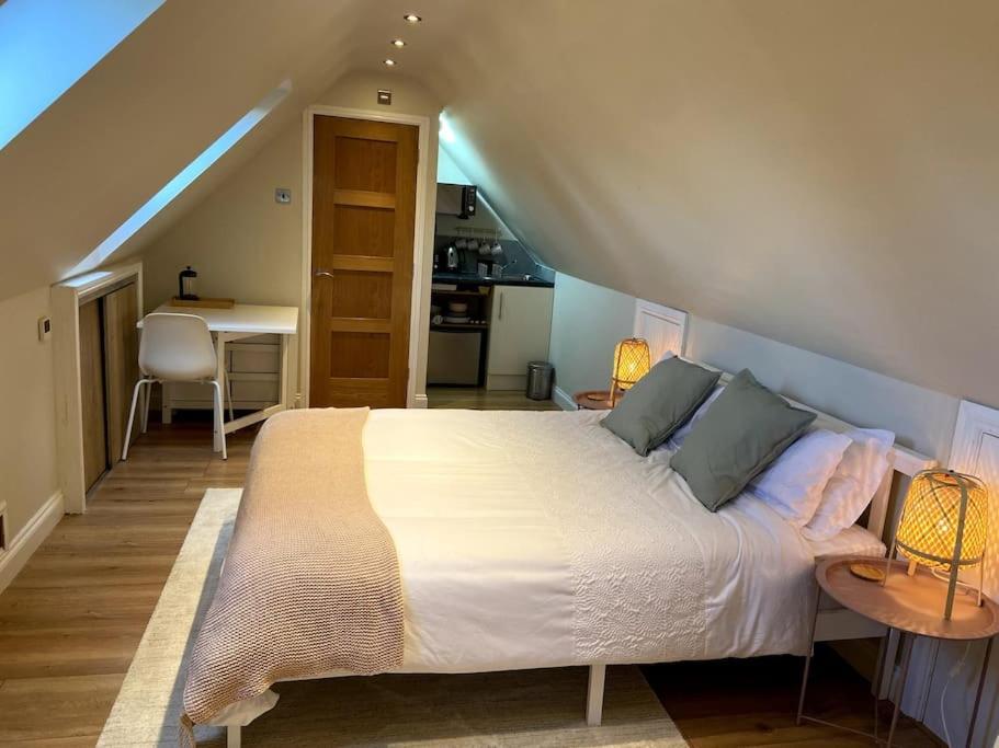 The Little Gable Apartment Wavendon Luaran gambar